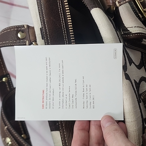 Coach NWT Brown & White Sigbature Satchel - Picture 12 of 12